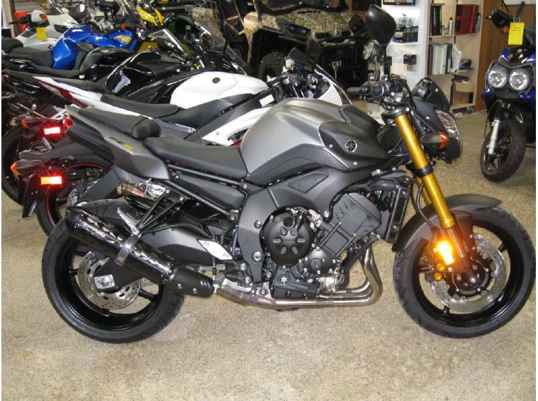 2012 yamaha fz8 