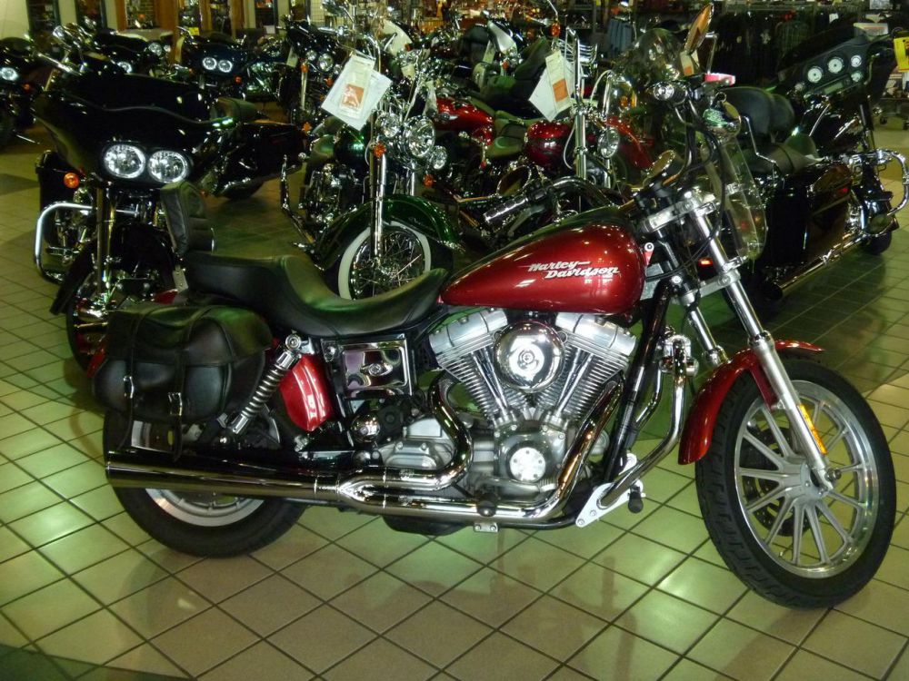 2004 Harley-Davidson FXD Cruiser 