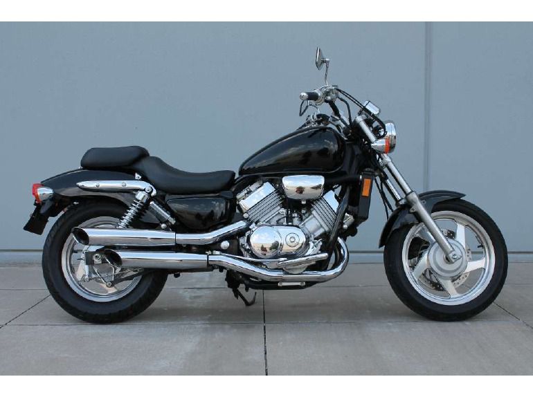 1999 honda magna 