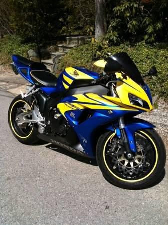 2006 honda cbr 1000rr sportbike 