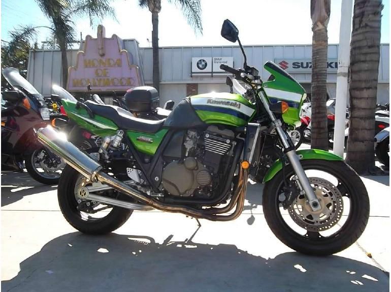 2005 Kawasaki ZRX1200R Sportbike 