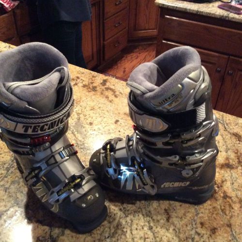 Technically Attica Vento 6 Ski Boots Size 23.0