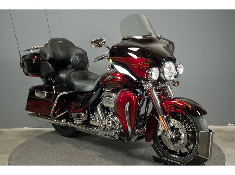 2011 harley-davidson flhtcuse6 - electra glide cvo ultra clas 