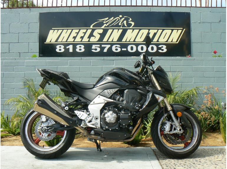 Buy 2007 Kawasaki ZR 1000 Sportbike on 2040-motos