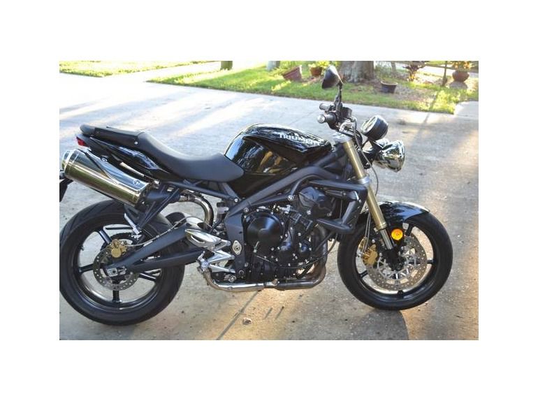 2011 Triumph Street Triple R - PHANTOM BLACK 