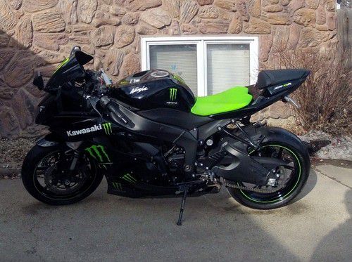 2009 Kawasaki Ninja 600ccc Monster Edition Bike for sale