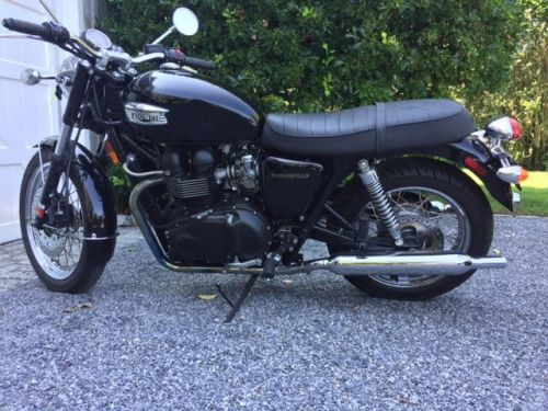 2006 triumph bonneville