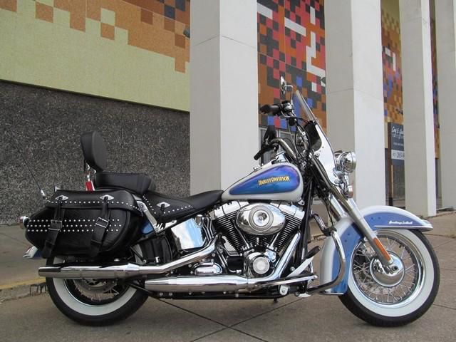 2010 harley-davidson heritage softail  cruiser 