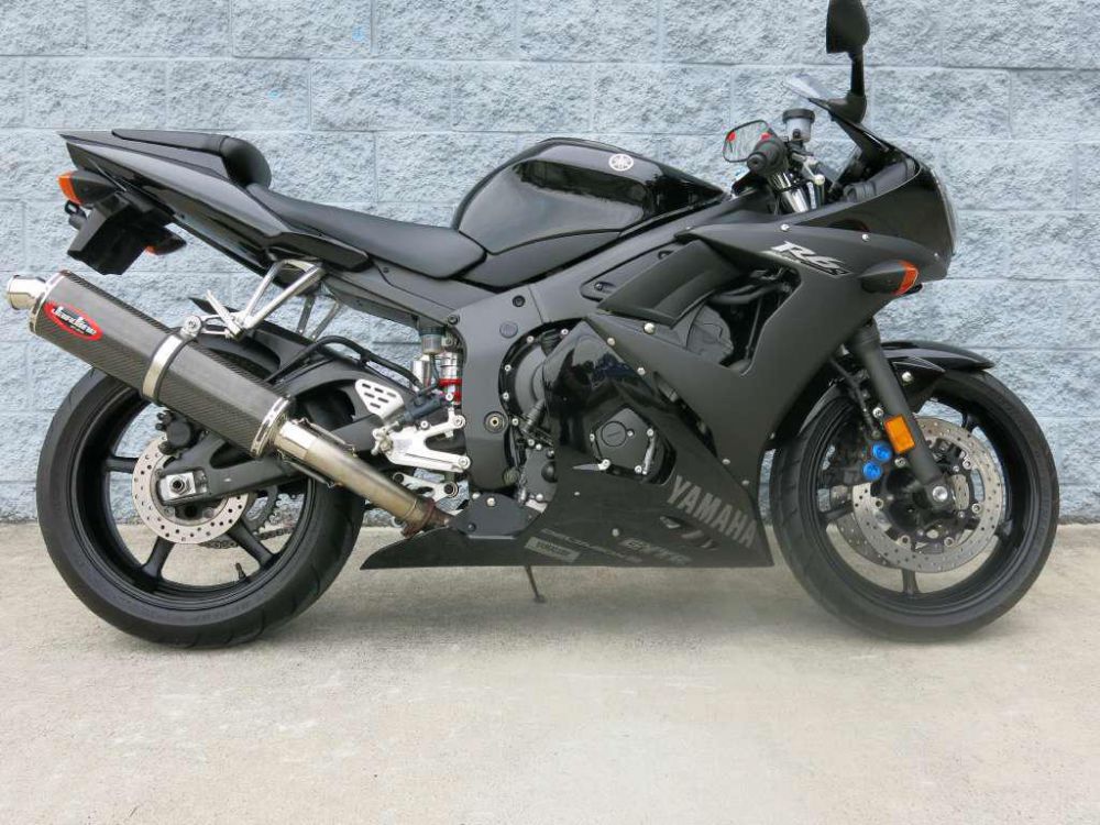 2008 yamaha yzf-r6s  sportbike 