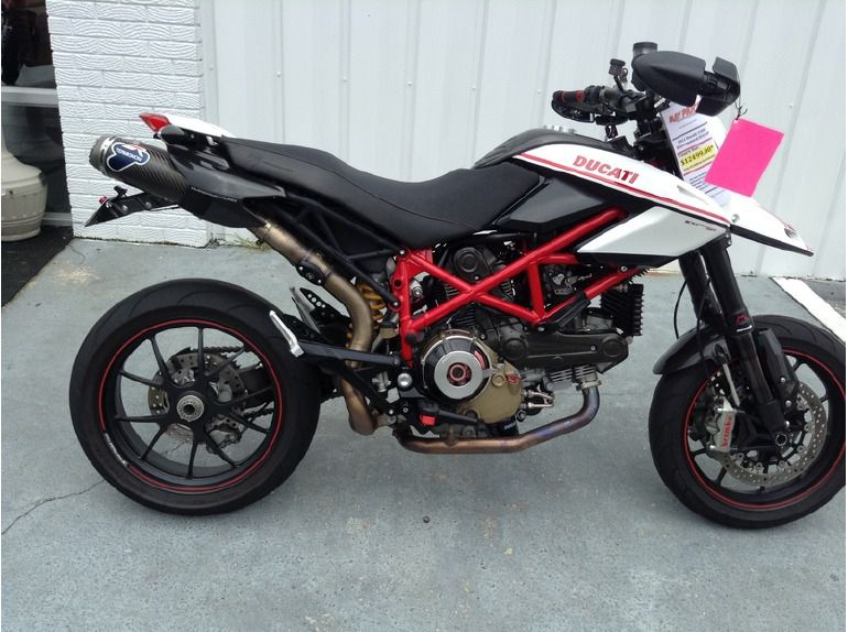 2011 ducati hypermotard 1100 evo 