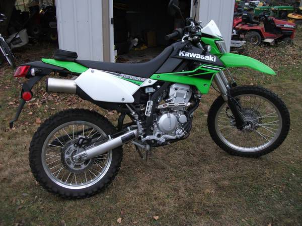 2010 kawasaki klx250s....