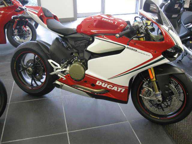 2013 Ducati 1199 Panigale S Tricolore Sportbike 
