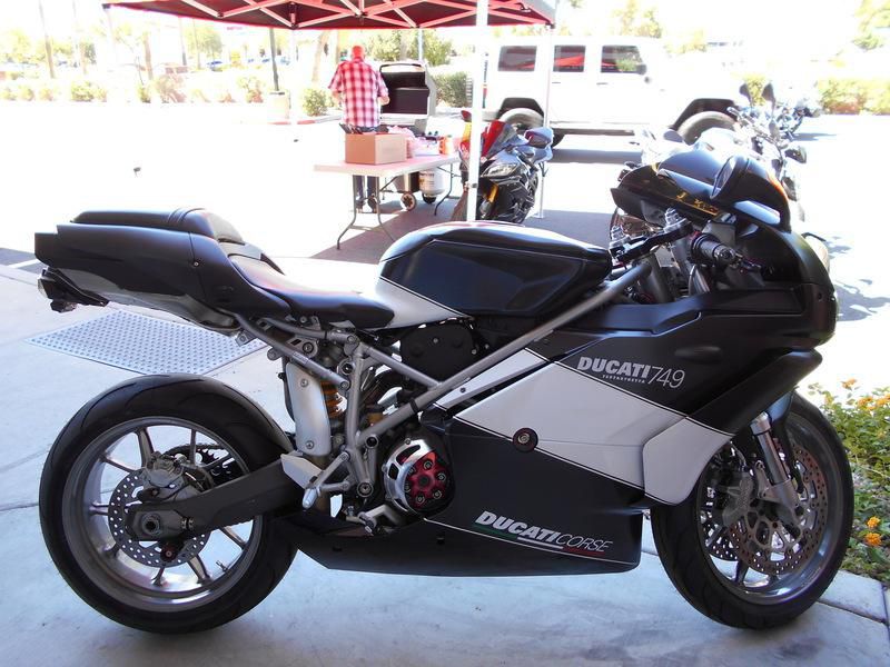 2005 Ducati 749 Sportbike 