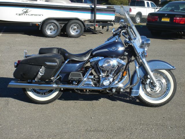 Used 2003 Harley Davidson Road King for sale.