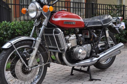 Suzuki GT750