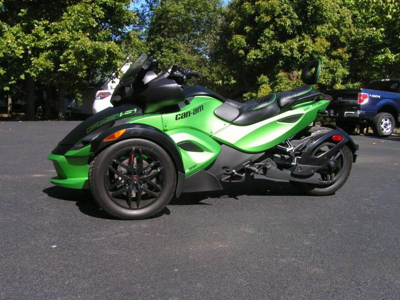 2012 can-am spyder rss sm5