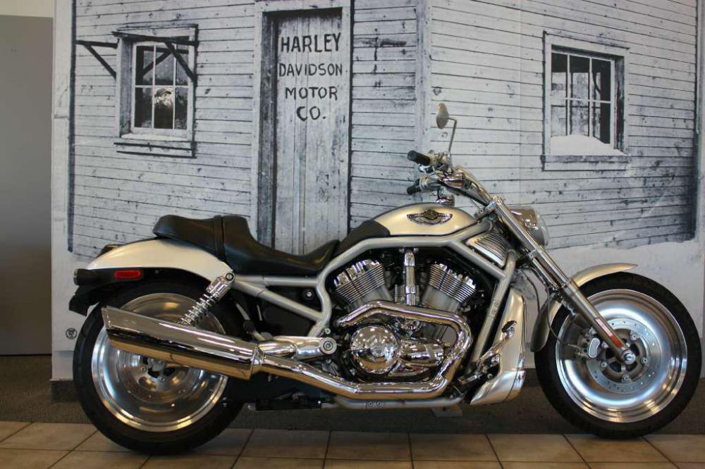 2003 Harley-Davidson VRSCA V-Rod Cruiser 