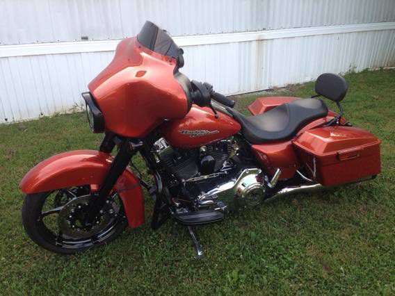 2011 Harley Davidson Steet Glide 103