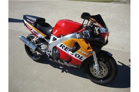 1994 Honda CBR900 RR Sportbike 