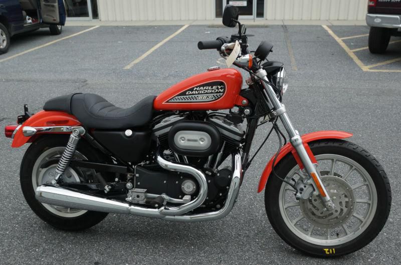 Harley Davidson Sportster 2002 XL883R New only 5 miles
