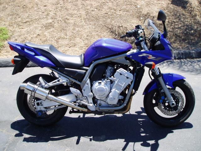 2002 yamaha fz1  sportbike 