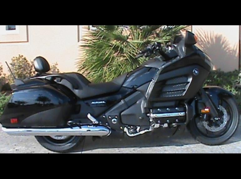 2013 honda gold wing f6b deluxe  touring 