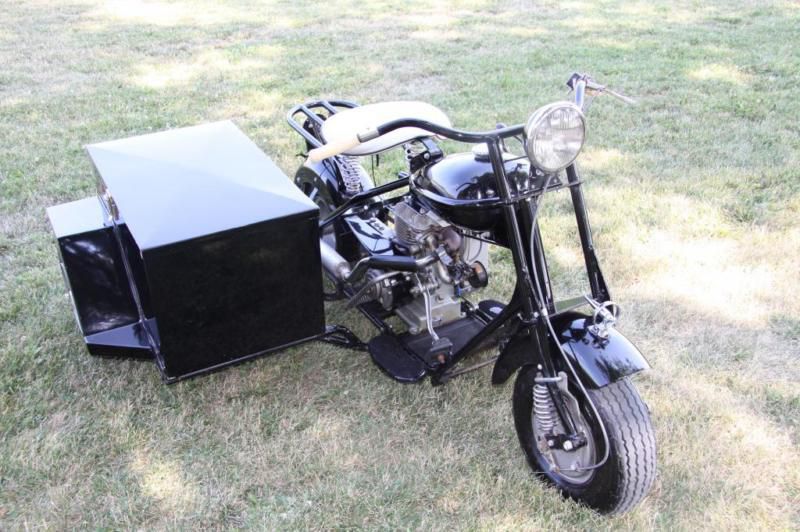 1952 Cushman Eagle motor scooter with sidecar