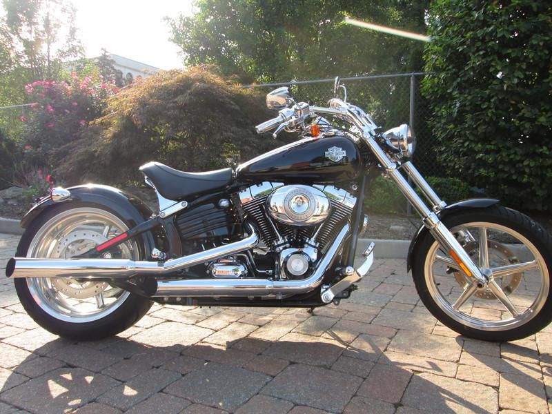 2009 Harley-Davidson FXCWC - Softail Rocker C Cruiser 