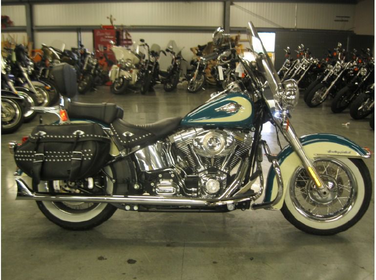 2007 Harley-Davidson Heritage Softail Classic FLSTC 