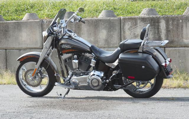 2011 Harley-Davidson FLSTSE2 Softail CVO CONVERTIBLE Cruiser 