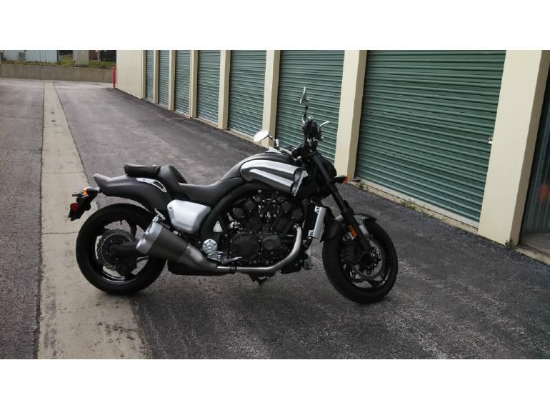 2012 Yamaha Vmax Cruiser 