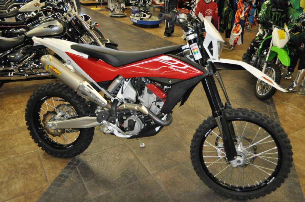 2011 Husqvarna TE 449 Dirt Bike 