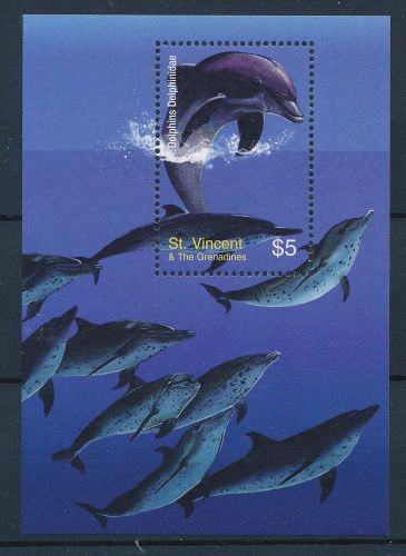 [33325] st. vincent &amp; grenadines 2003 marine life dolphin mnh sheet