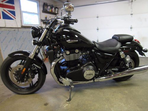 2012 triumph thunderbird