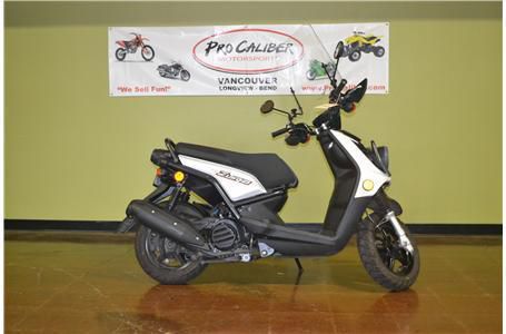 2012 yamaha zuma 125  scooter 