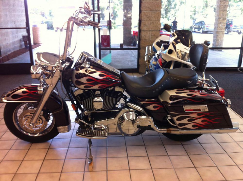 2005 harley-davidson road king classic cruiser 