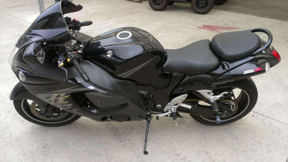 2009 suzuki hayabusa  sportbike 