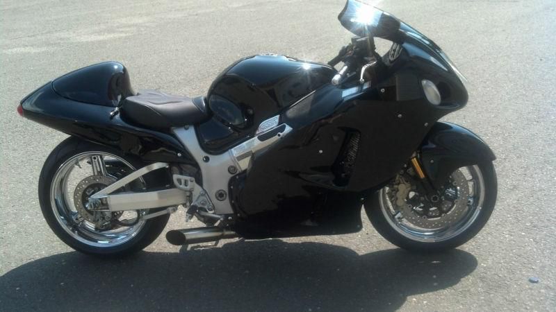 2006 suzuki hayabusa mint condition. low miles