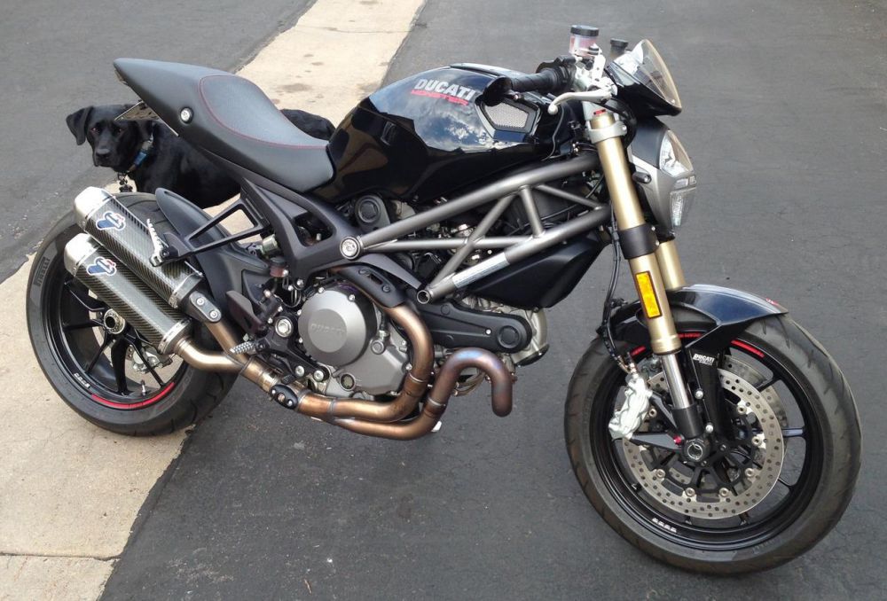 2012 ducati monster 1100 evo sportbike 