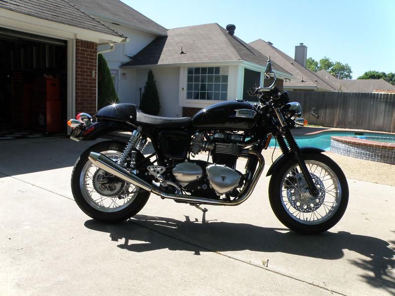 2012 TRIUMPH THRUXTON PERFECT