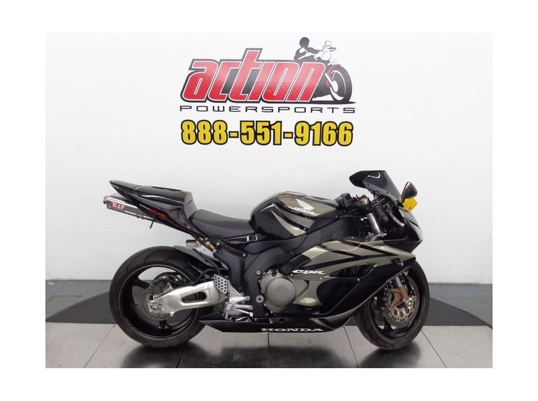 2005 honda cbr 1000rr 