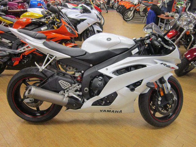 2010 yamaha yzf r6