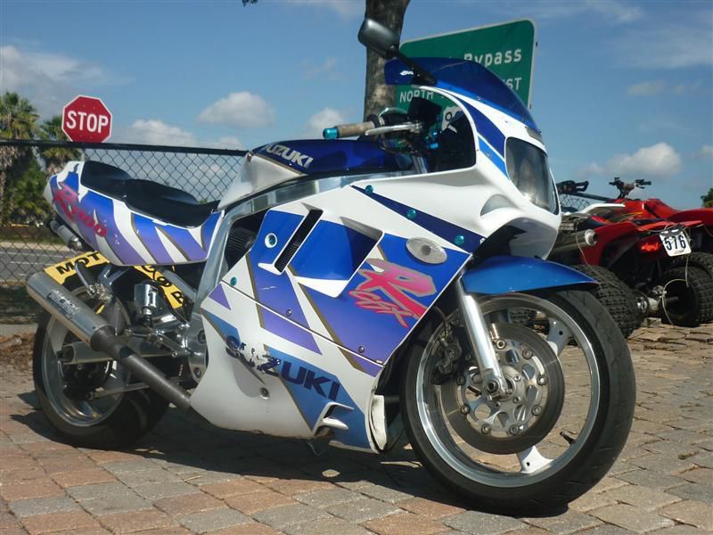 1990 Suzuki GSXR1100 Sportbike 