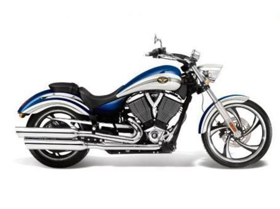 2011 victory vegas - imperial blue & pearl white  cruiser 