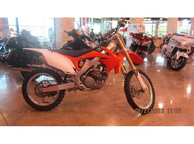 2011 Honda CRF250R Dirt Bike 