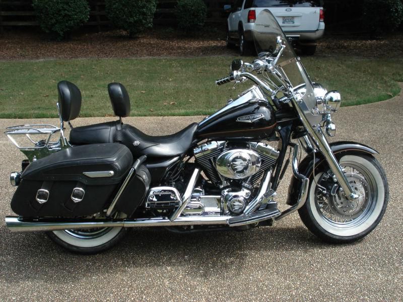 2000 Road King Classic - Extras including a second Set of Wheels and Tires