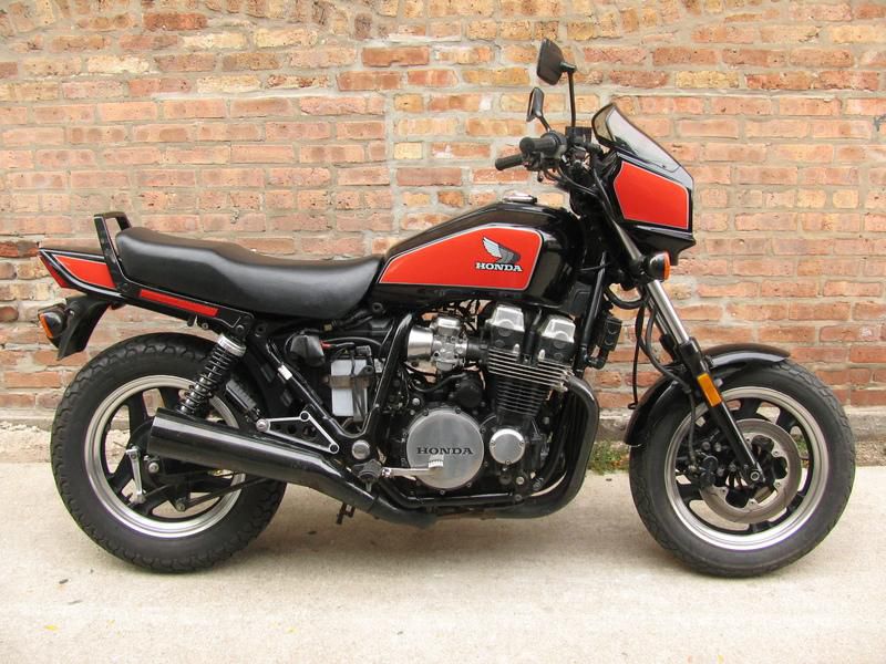 1985 honda nighthawk 700s  standard 