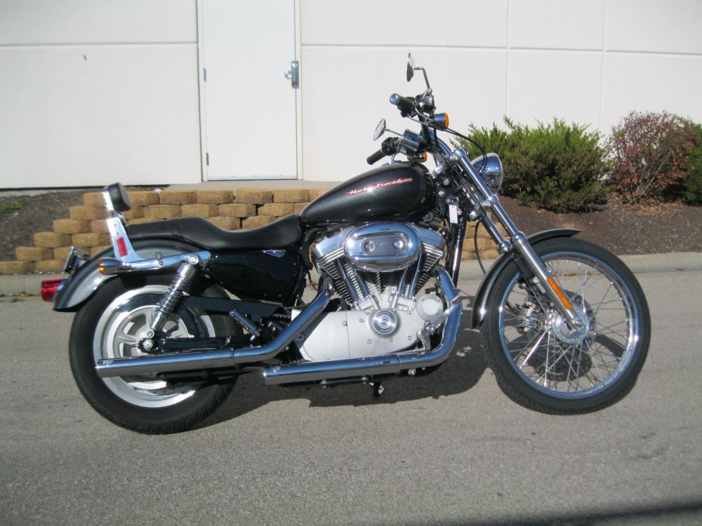 2007 Harley-Davidson 883 Custom XL883C Sportbike 