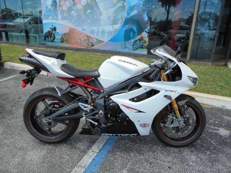 2012 triumph daytona 675r