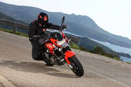 2013 aprilia shiver 750  sportbike 